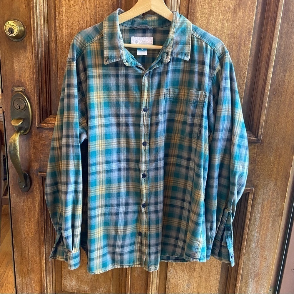 Columbia Men’s Lightweight Cotton Flannel